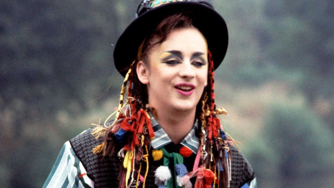 Boy George, ícone da música dos anos 1980, terá sua vida contada nos cinemas